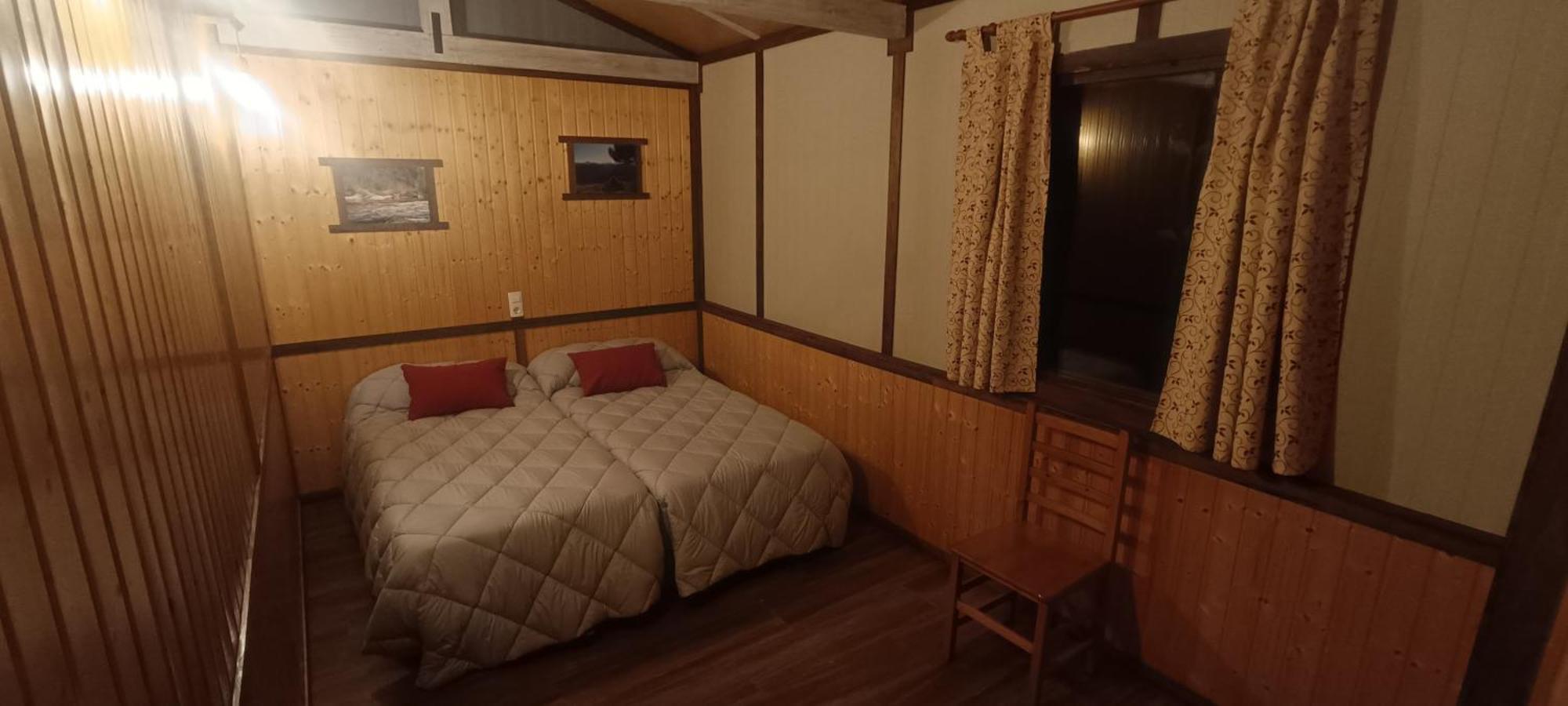 Casas Rurales Vado Del Rio Tus Cortijo Prados Buitenkant foto